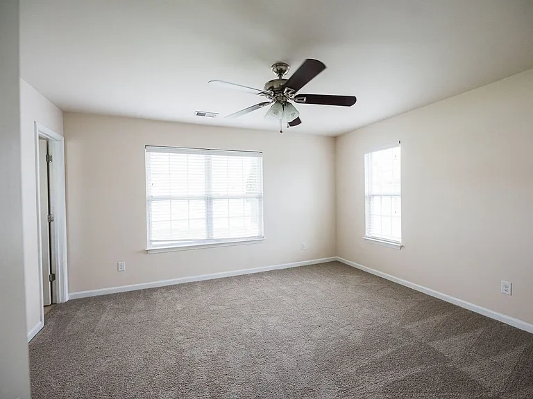 710 Central Park Ave — Photo 32