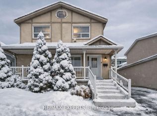 35 Ridge Rd, Toronto, ON M3M1C6