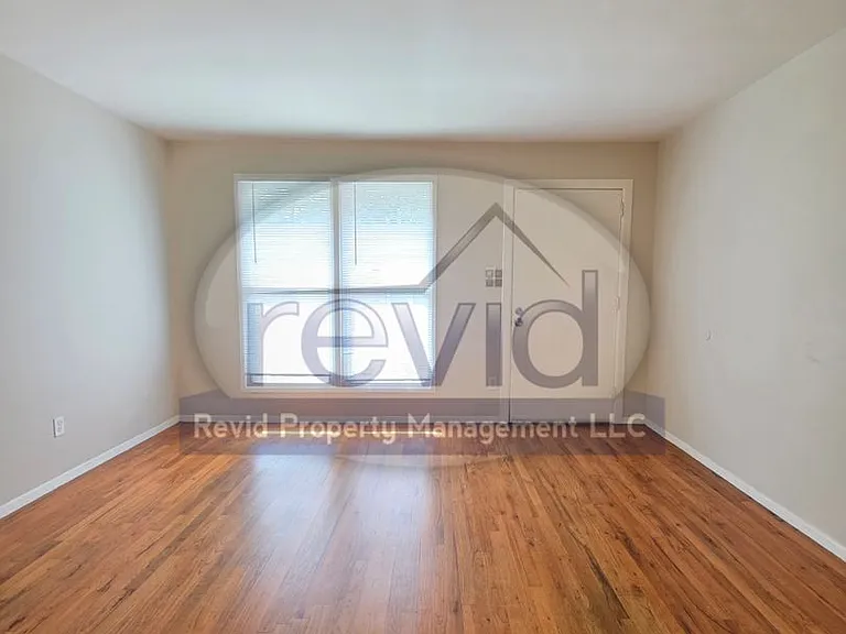 1280 Harbert Ave. — Photo 22