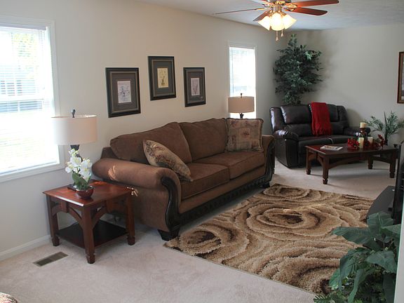 4th image of 107 Lamey Ln