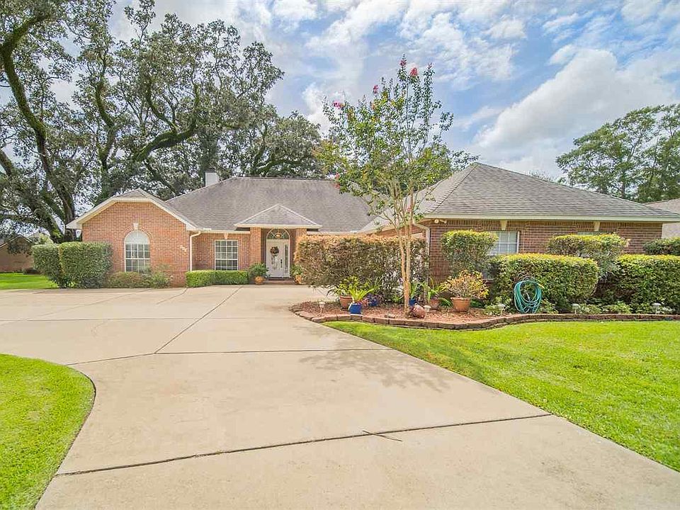 1st image of 921 Brandermill Dr