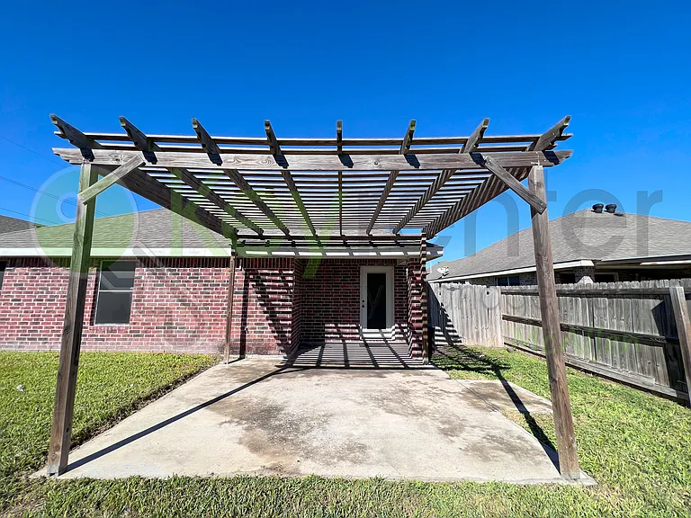 1908 Butkus Dr — Photo 30