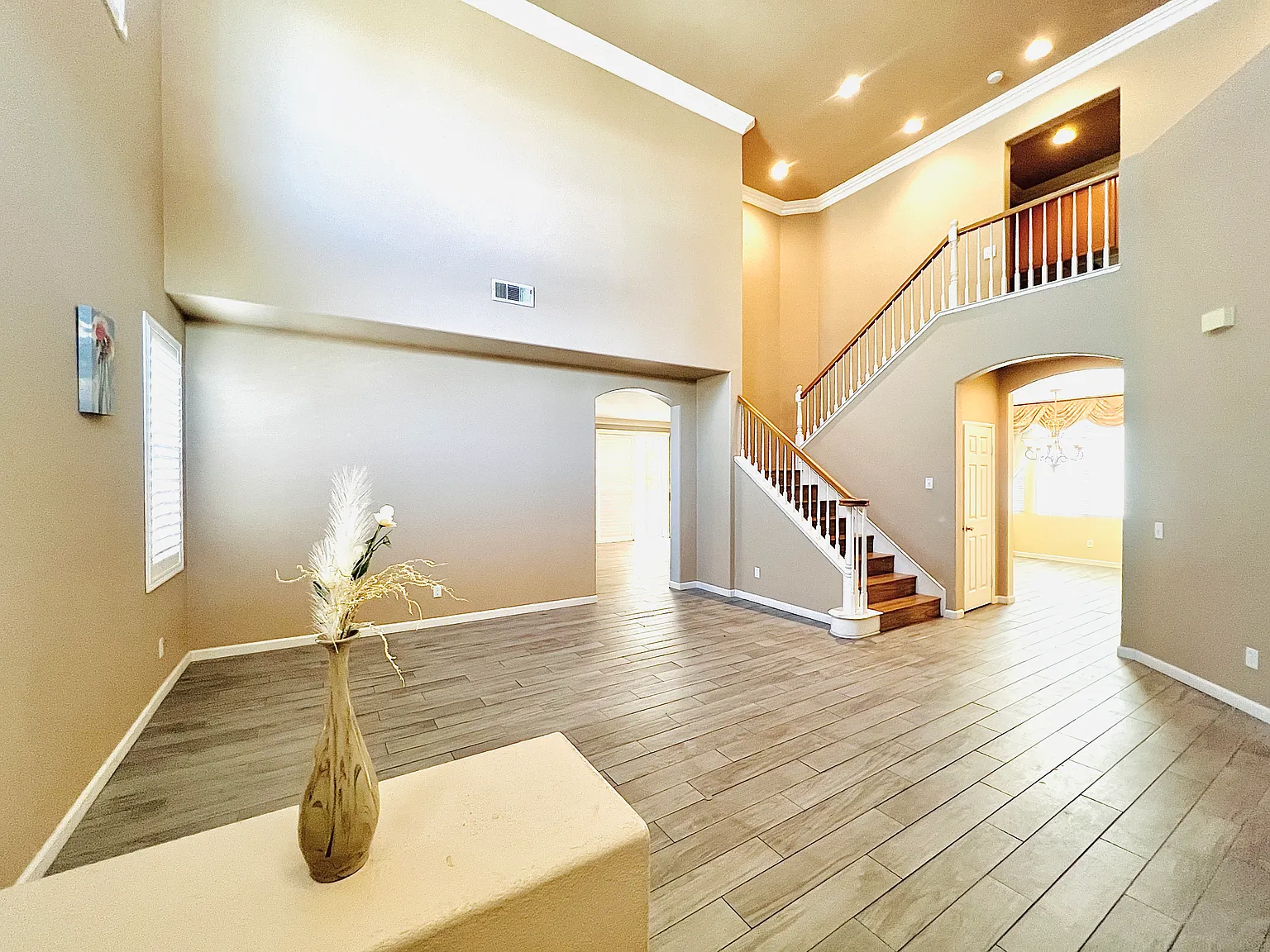 5 bed, 3111 sqft, $3,990 — Photo 4