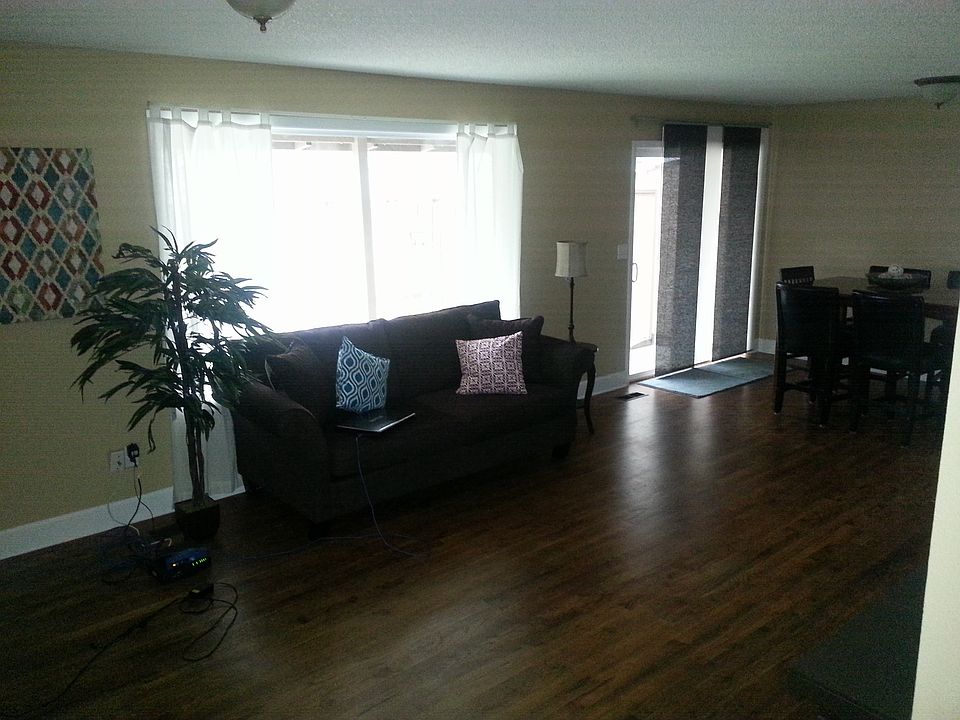 1st image of 6014 NW Lincoln Ave