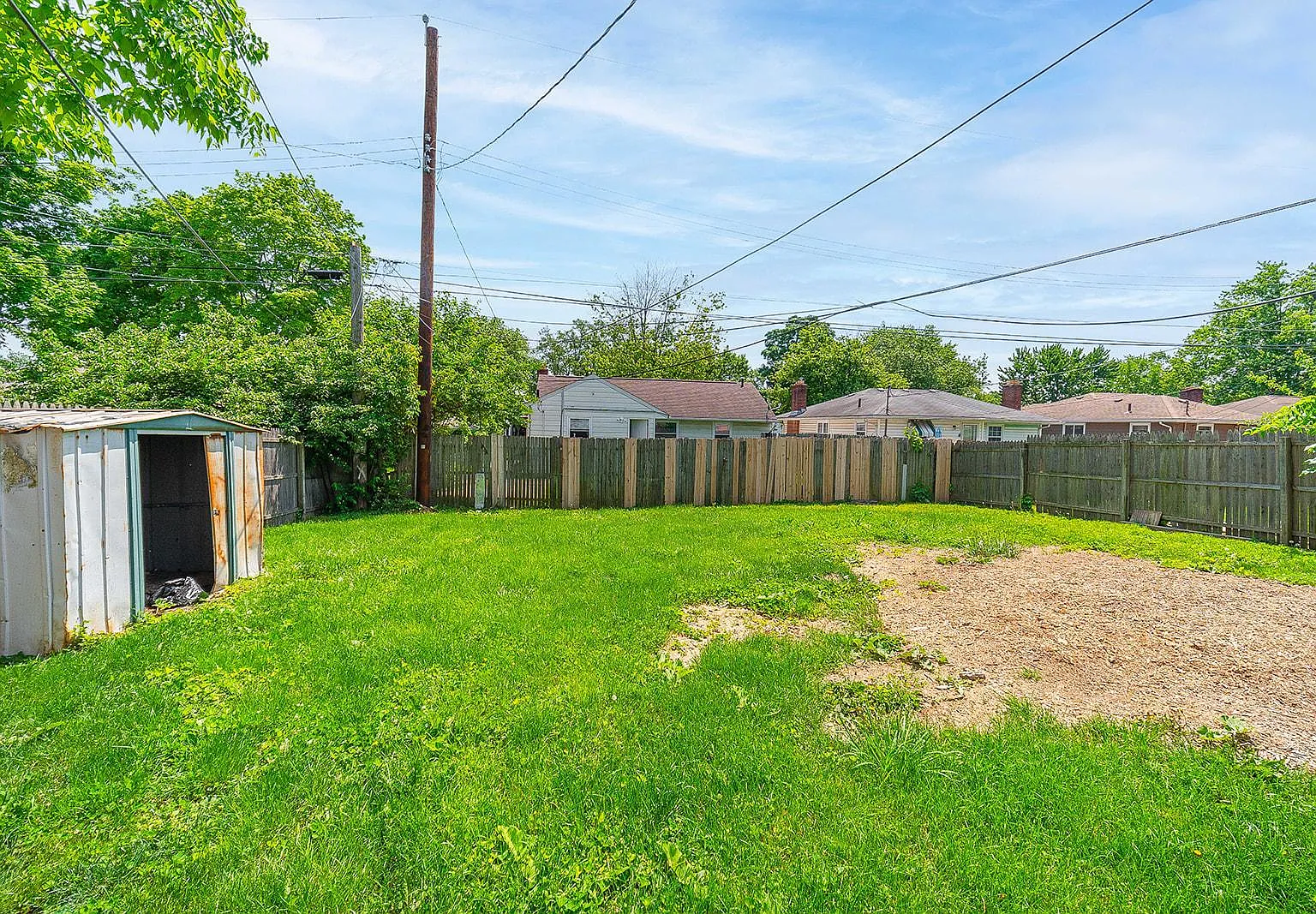 2 bed, 858 sqft, $900 — Photo 3