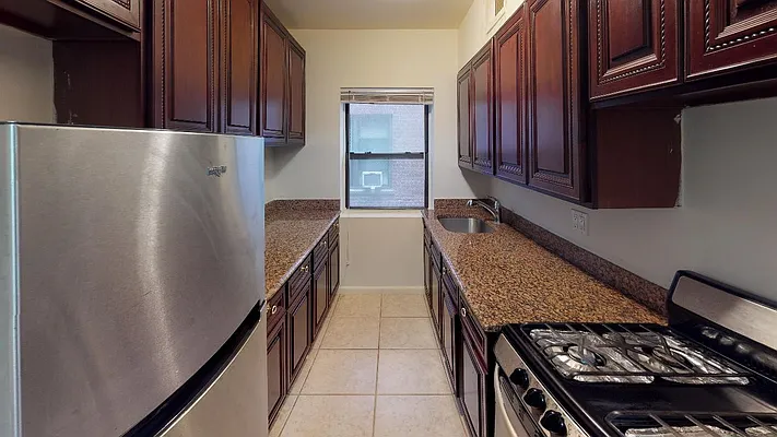 Rented by Metro Garden Realty NYC | media 29