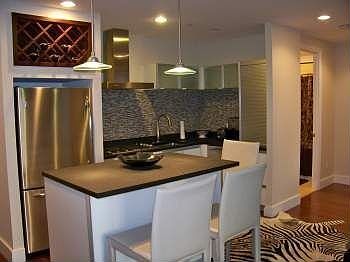 4th image of 4427 Purves St APT 6B