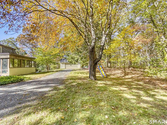 4th image of 24 Robert Avenue