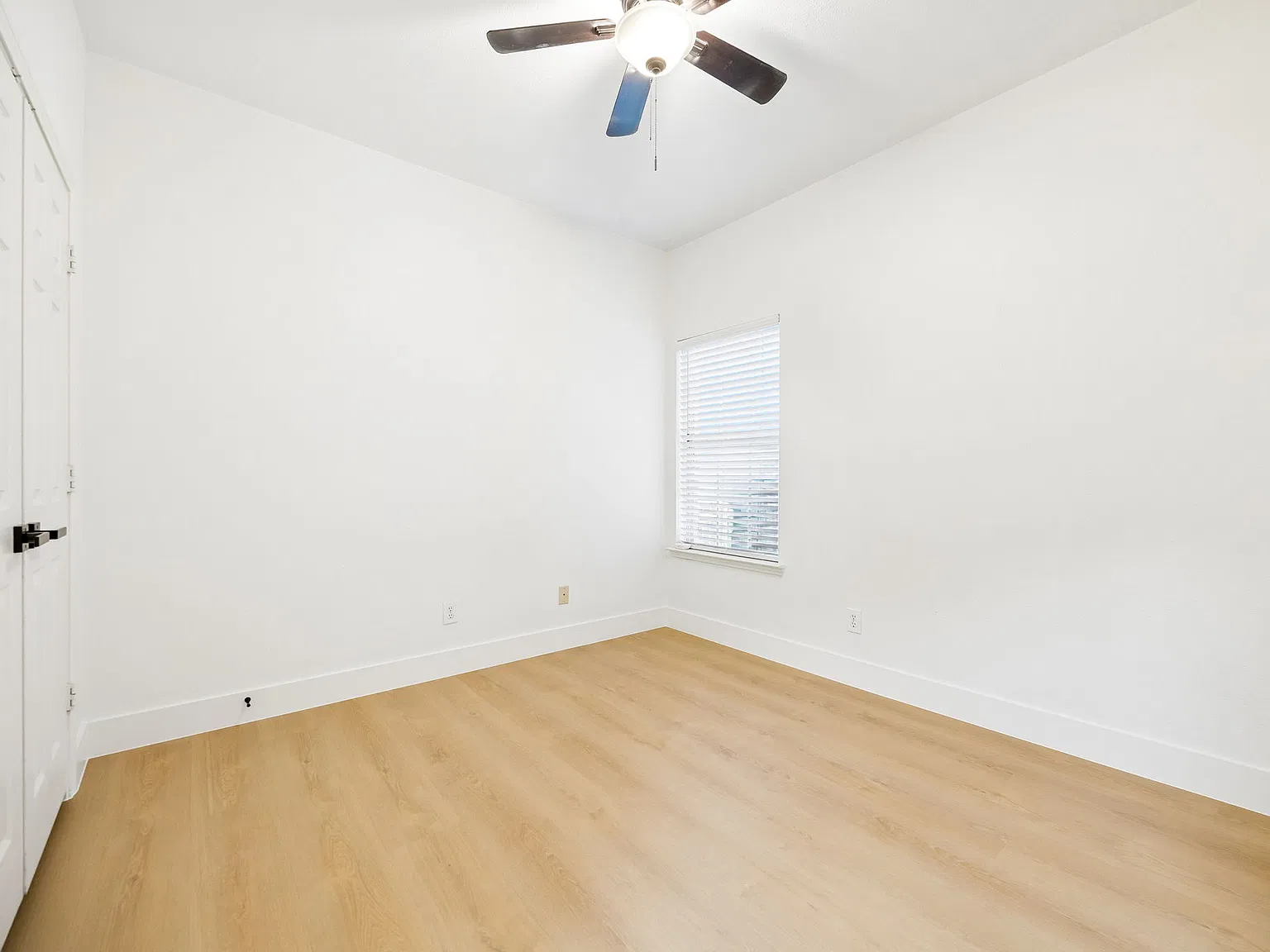 4 bed, 1787 sqft, $2,850 — Photo 4