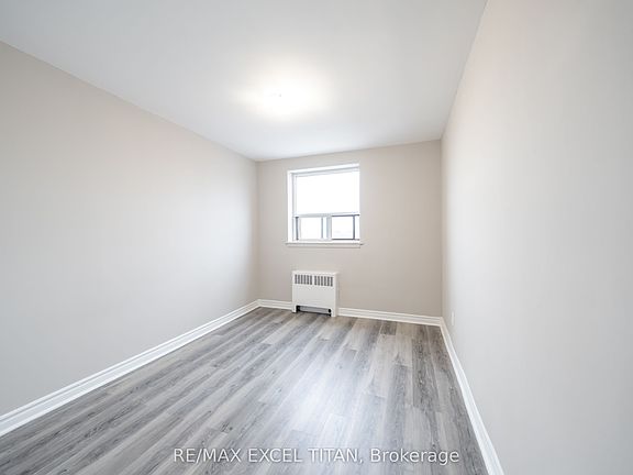 5th image of 468 Ottawa St N #739D