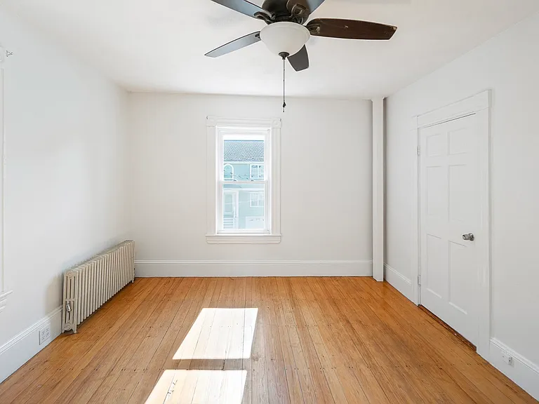 63-65 Harvard St #2 — Photo 9