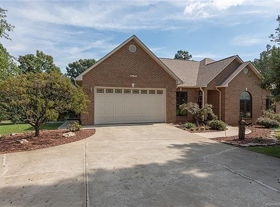 2nd image of 4063 Plantation Dr