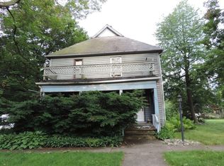 607 Garfield Ave, Valparaiso, IN 46383