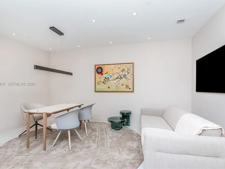 851 NE 1st Ave #Penthouse 4611-4611 — Photo 41