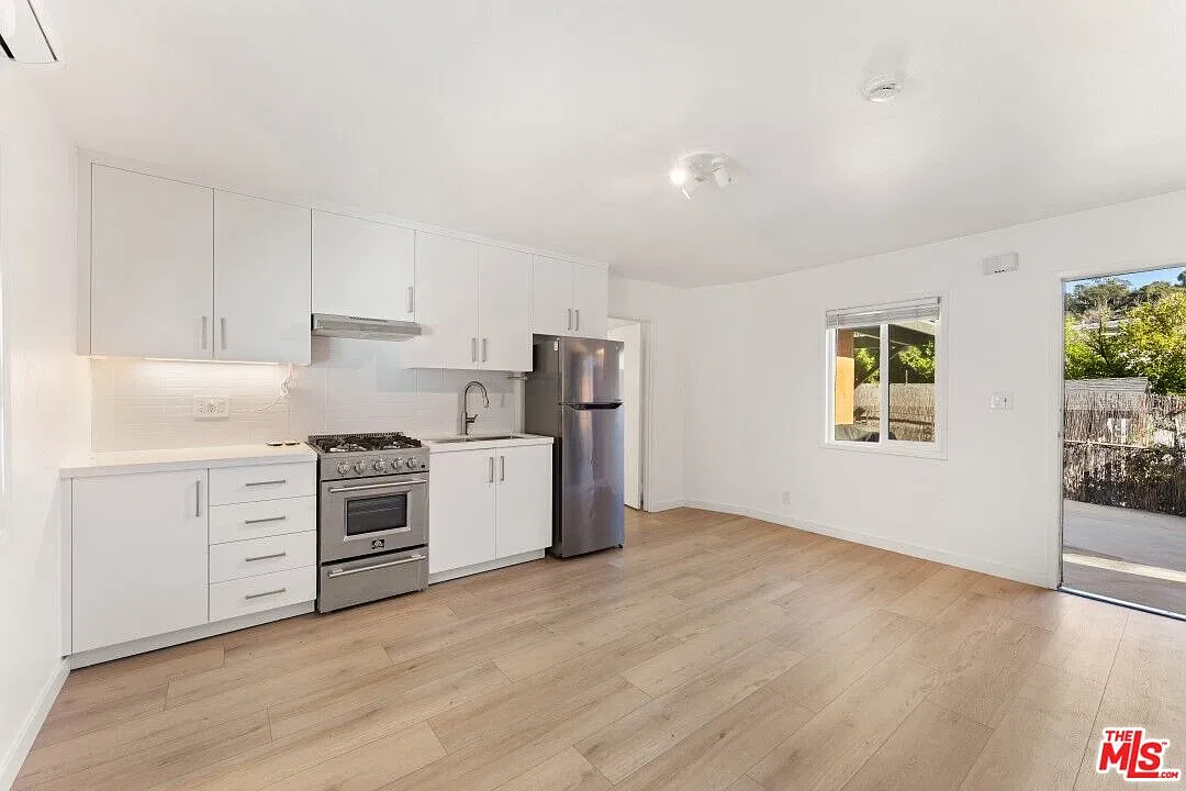 1 bed, 1.0 bath, 615 sqft, $3,250 — Photo 3