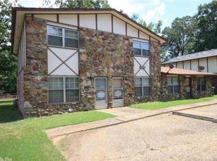 8306 Woodview Dr E, Sherwood, AR 72120