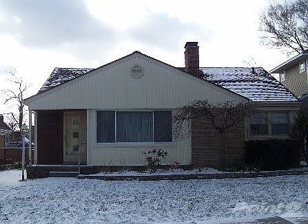 1st image of 2023 Roseland Ave
