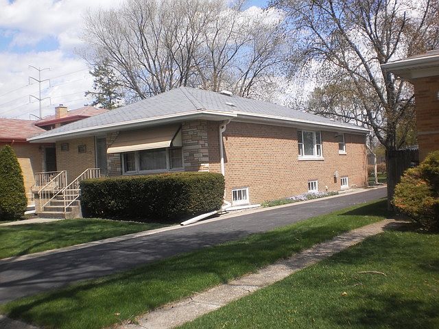 1st image of 529 S Barnsdale Rd