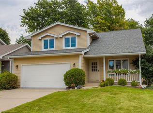 4737 84th St, Urbandale, IA 50322