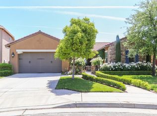 1979 Megan Ave, Clovis, CA 93611