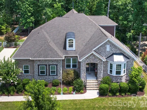 1508 Prickly Ln, Waxhaw, NC 28173