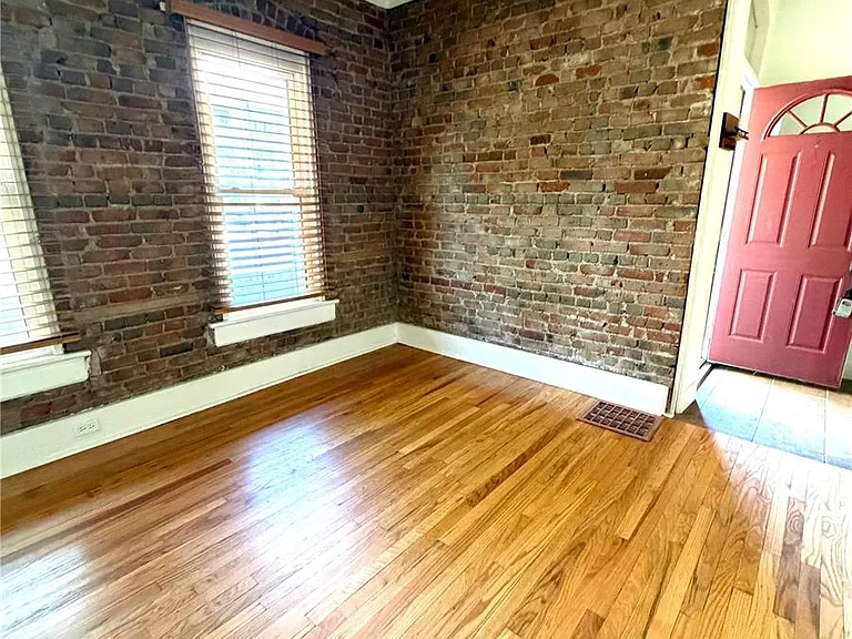 2136 N Lafayette St — Photo 5