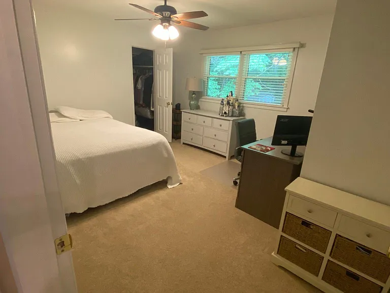 1830 Queens Way — Photo 17