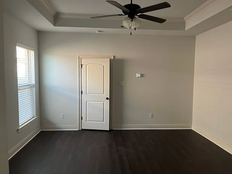 101 Lexi Falls Ln — Photo 6