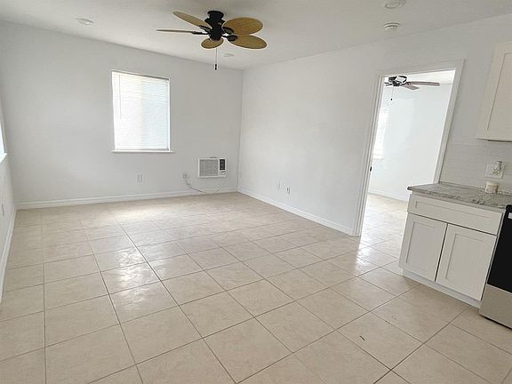 4th image of 24 Lynn Way #26