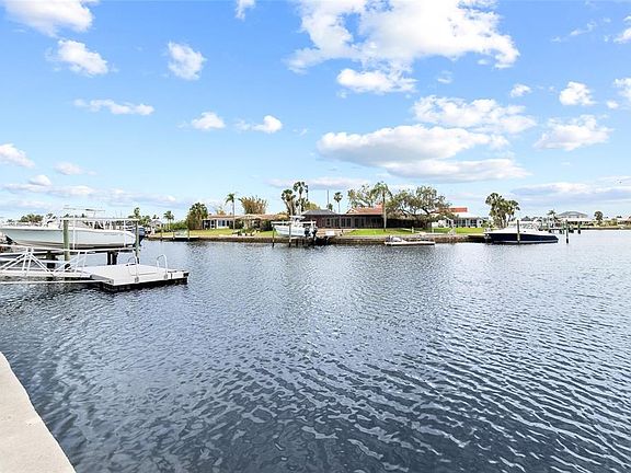 3rd image of 3783 Floramar Ter