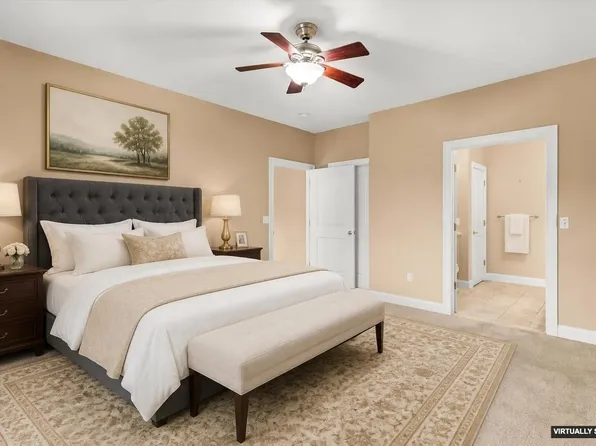 4 Chance Ct Unit 4, Carver, MA 02330