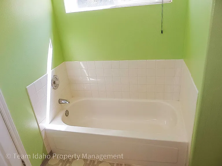 643 Northwood Dr — Photo 29