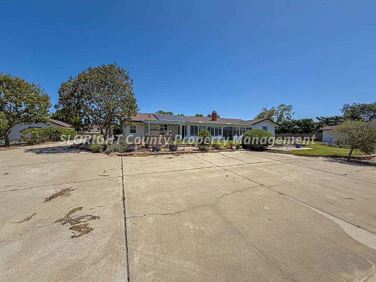 204 Ruby Ln — Photo 35