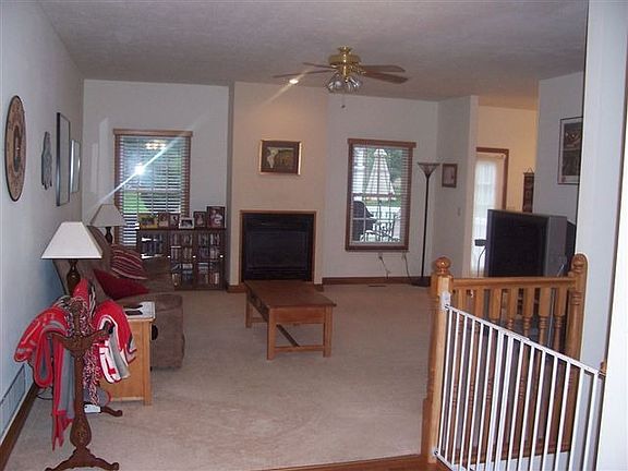2nd image of 16 Bradford Dr