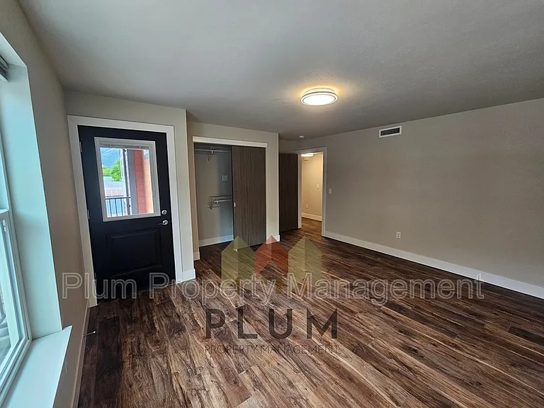 425 Michigan Ave #202 — Photo 21