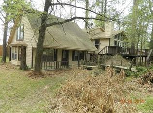 18205 Lark Ln, Conroe, TX 77384