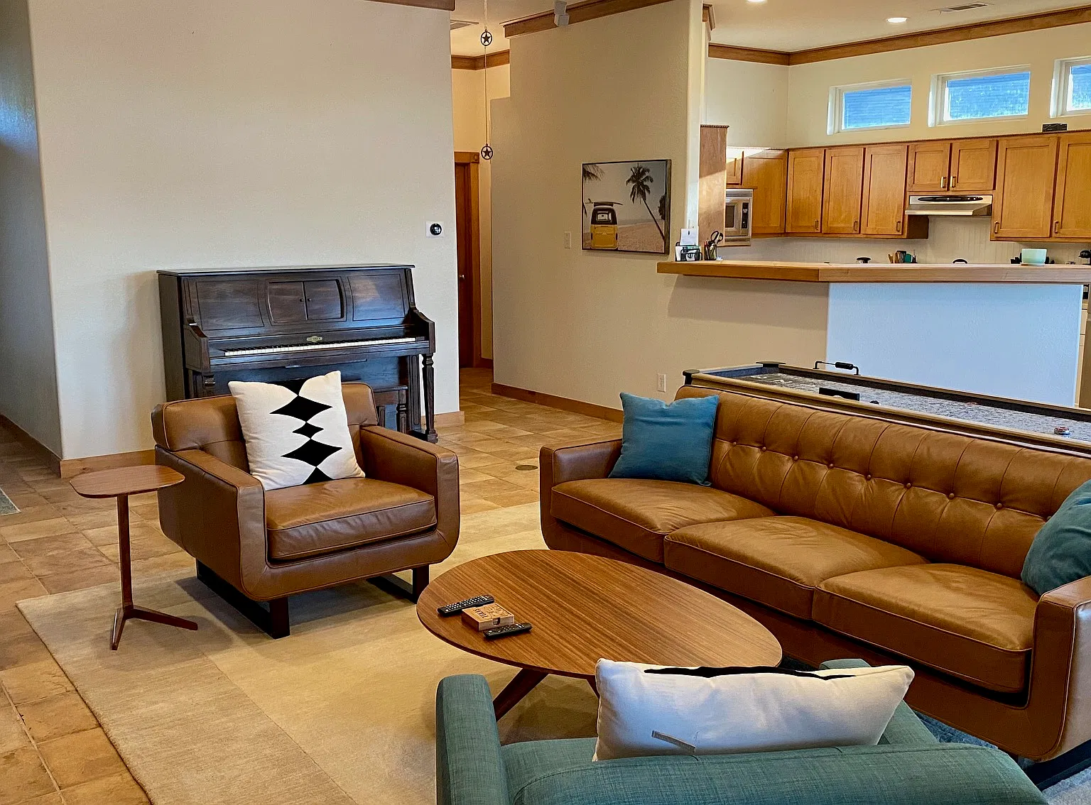 3 bed, 1967 sqft, $4,500 — Photo 4