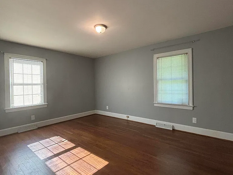304 Ridge Rd NW — Photo 18