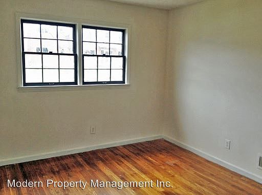 3rd image of 1862 Dalton Ct