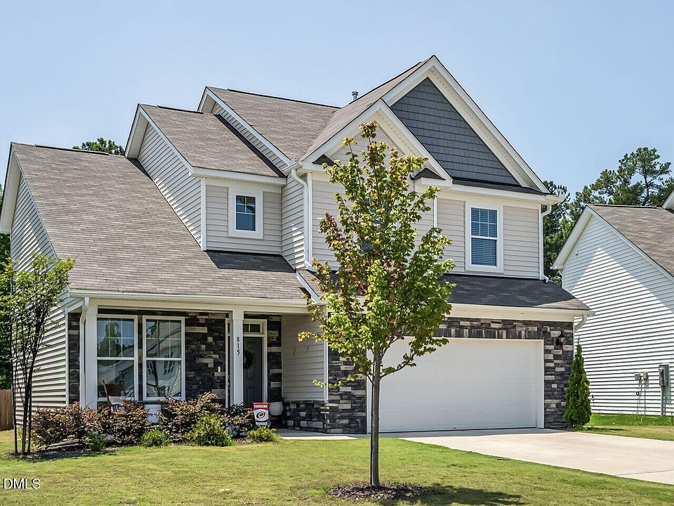 1st image of 815 Golden Plum Ln
