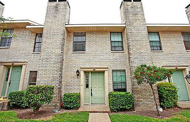 1st image of 8400 Jamestown Dr APT 206