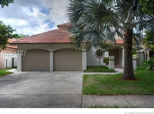 711 NW 38th Ter, Deerfield Beach, FL 33442