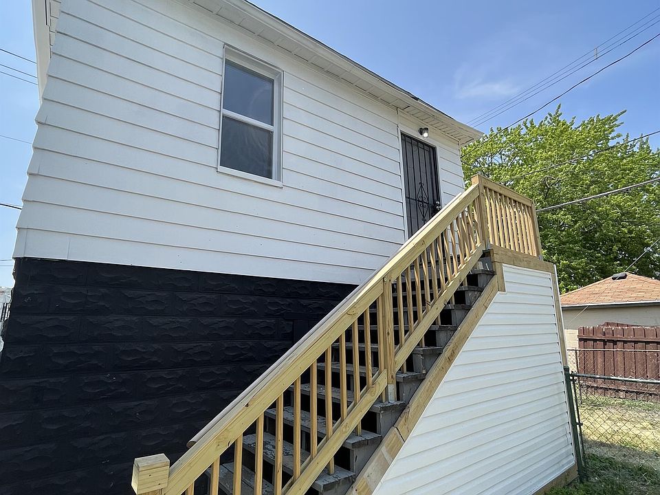 1st image of 4444C 8th St #1