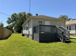 2217 Locust Ave, Alton, IL 62002