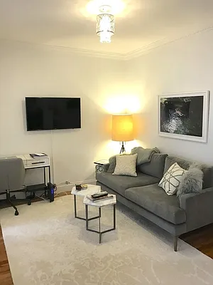 Rented by REAL New York | media 2