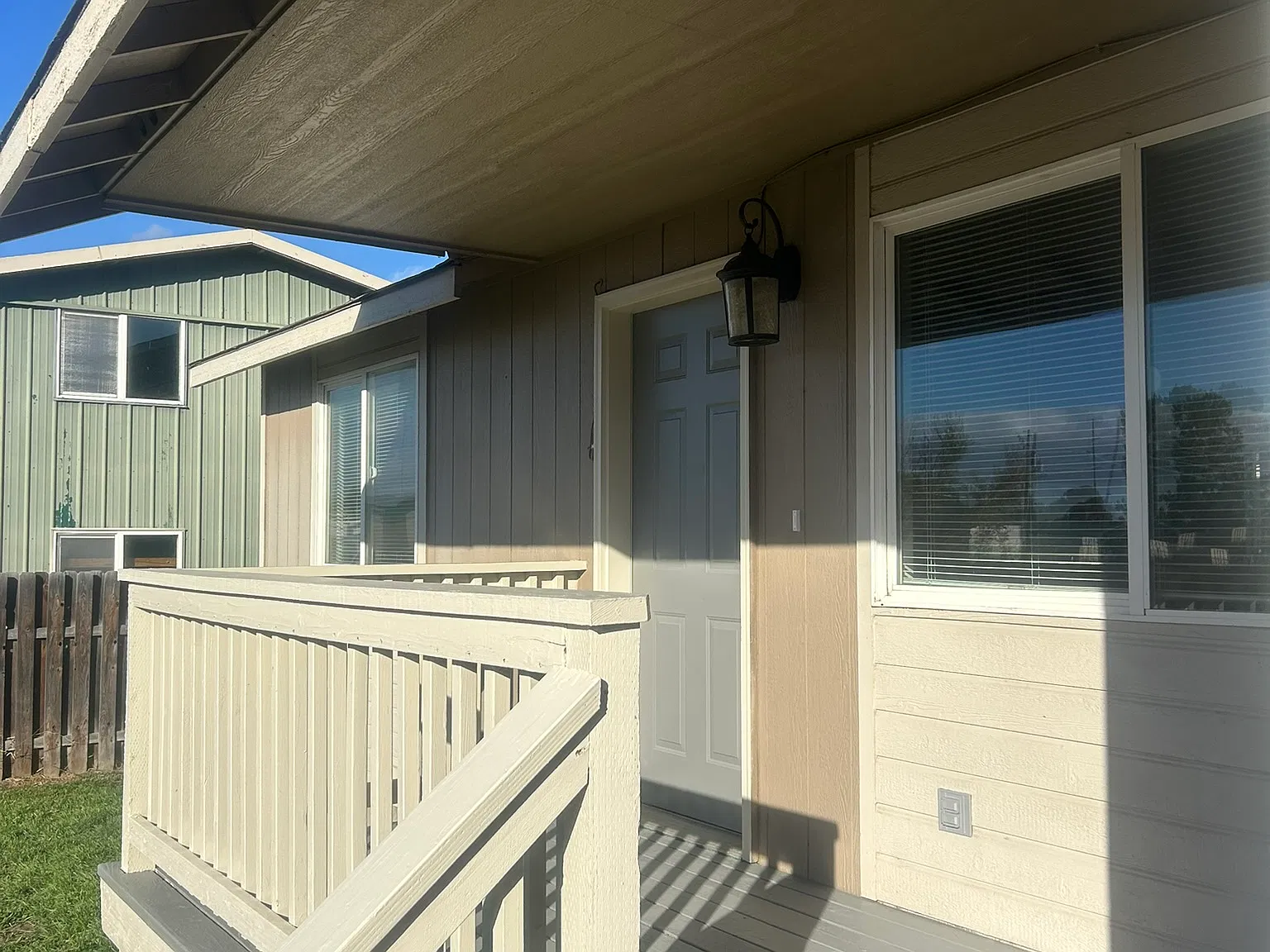 2 bed, 1.5 bath, 980 sqft, $1,550 — Photo 3