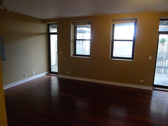 4th image of 811 W Eastwood Ave APT 407