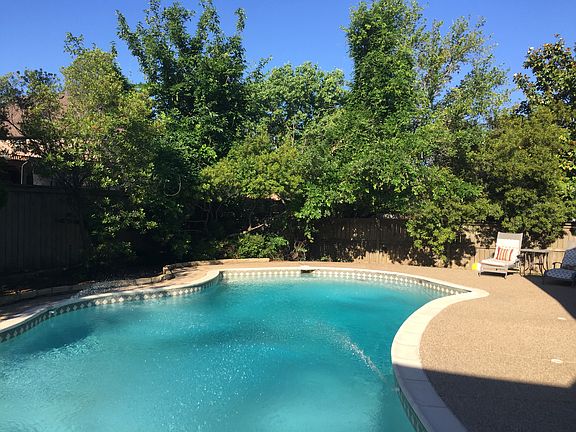 4th image of 1341 Montgomery Ln