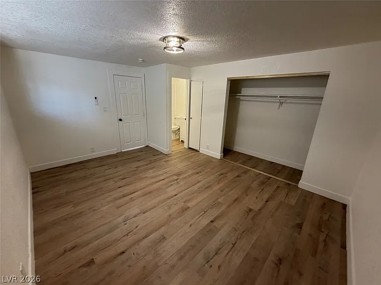 2030 Sunrise Ave #8 — Photo 9