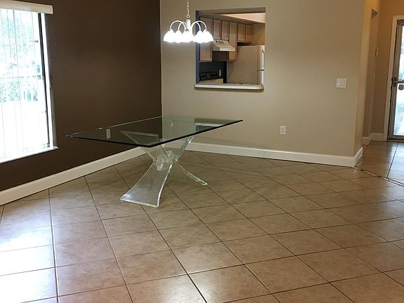 3rd image of 14540 Laguna Beach Cir